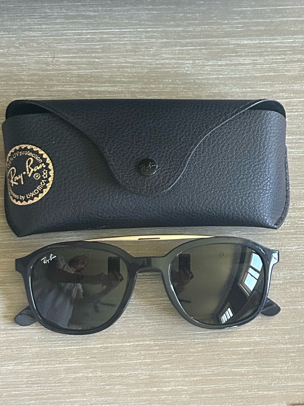 Ray-Ban Black Frame Sunglasses with Black Case